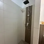 Zoe - Zentrale Citywohnung - 2 Schlafzimmer - 4 Betten - Kueche - Ideal Fuer Familien *