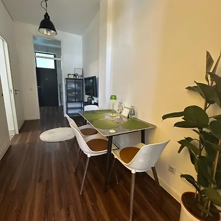 Zoe - Zentrale Citywohnung - 2 Schlafzimmer - 4 Betten - Kueche - Ideal Fuer Familien Апартаменты