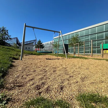 Апартаменты Zoe - Zentrale Citywohnung - 2 Schlafzimmer - 4 Betten - Kueche - Ideal Fuer Familien *